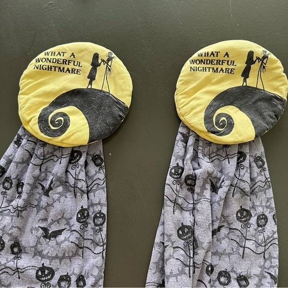 What A Wonderful Nightmare Hand Towels Set of 2 NBC Halloween Purple Disney Jack - Picture 6 of 9